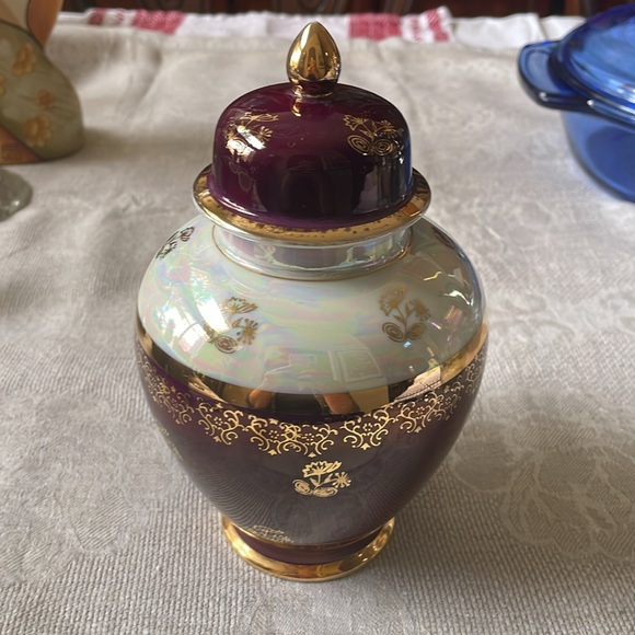 Elegant Kudo Toki Fancy China porcelain Iridescent Ginger Jar made in Japan - Picture 7 of 7